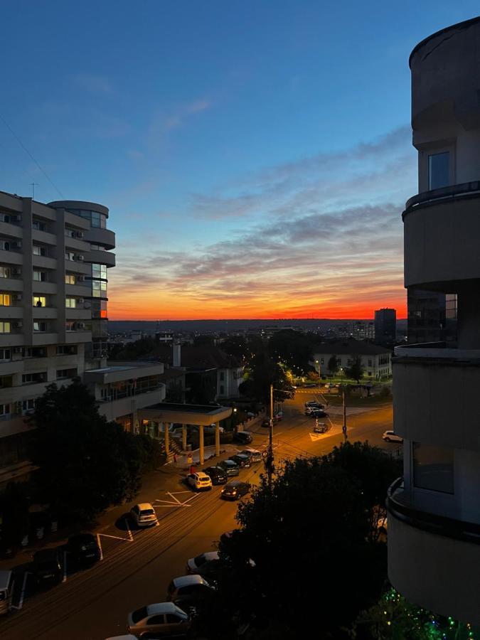 Appartement Apartament Centru - Cec à Craiova Extérieur photo