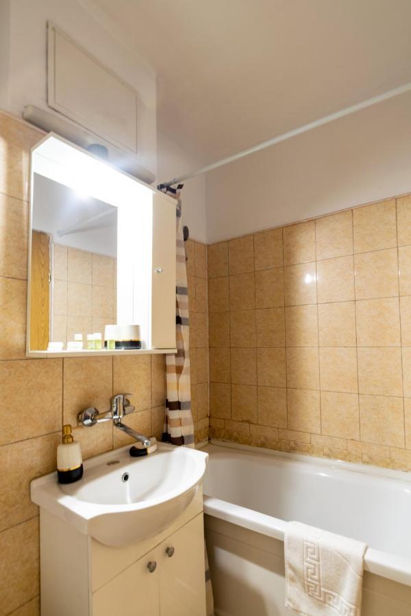 Appartement Apartament Centru - Cec à Craiova Extérieur photo