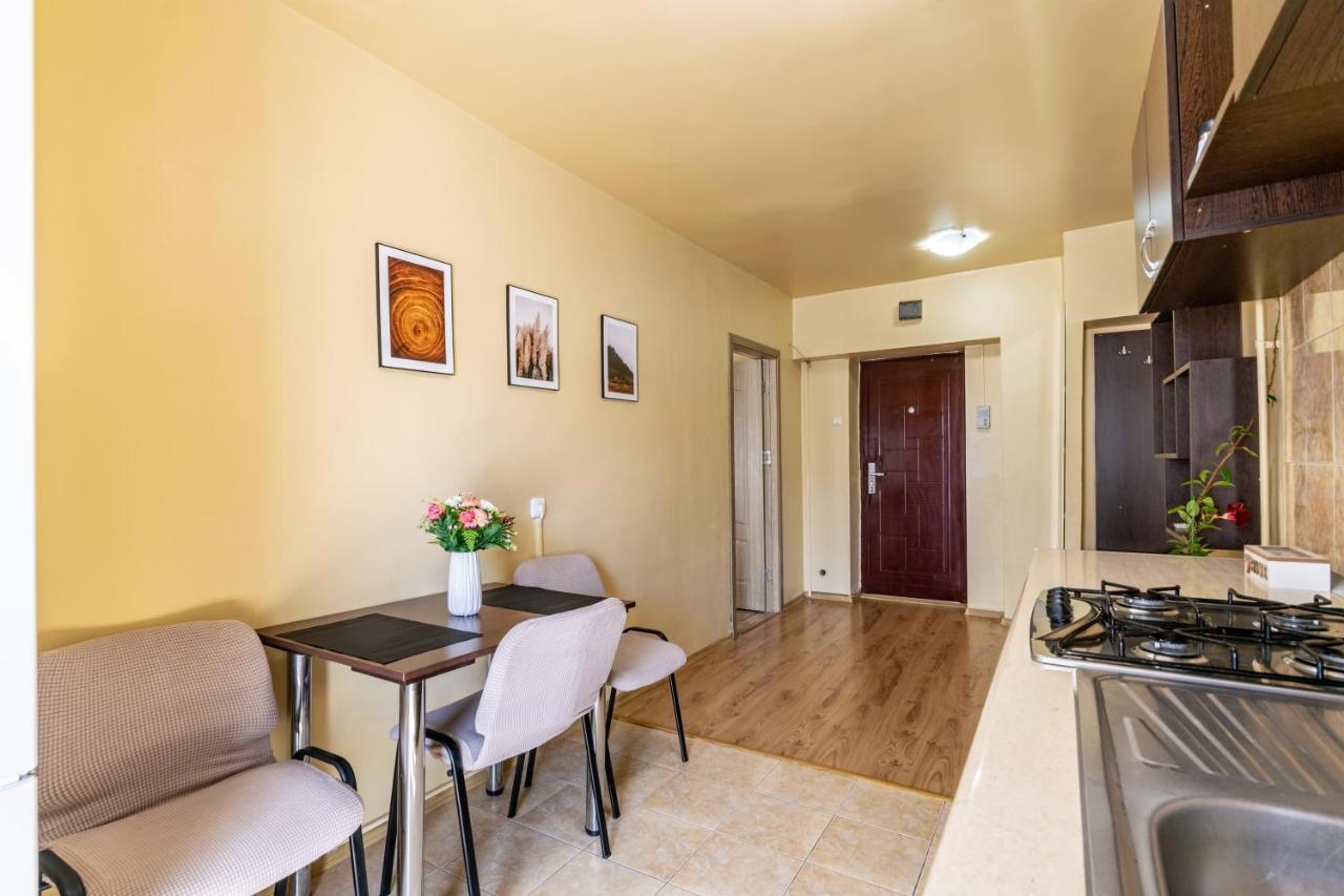 Appartement Apartament Centru - Cec à Craiova Extérieur photo